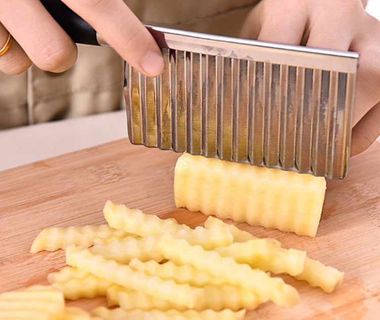 Multifunctional Wavy Vegetable Cutter