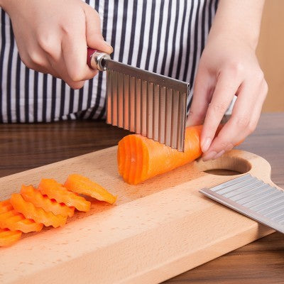 Multifunctional Wavy Vegetable Cutter