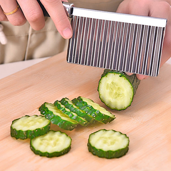 Multifunctional Wavy Vegetable Cutter