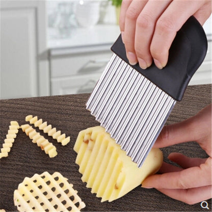 Household curly potato cutter